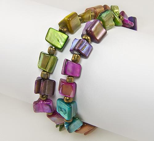 BR226:Multi-Colored Shell Bracelet