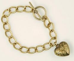 CL35: Antique Gold Heart Bracelet