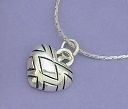 NA430: Silver Heart Necklace