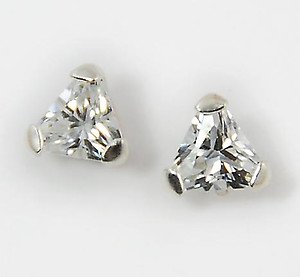 EA466: Triangular CZ Earrrings