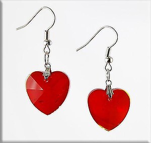 EA511: Crystal Heart Earrings (Available in 5 colors Green...)