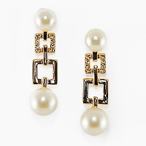 EA632: Designer Pearl Earring