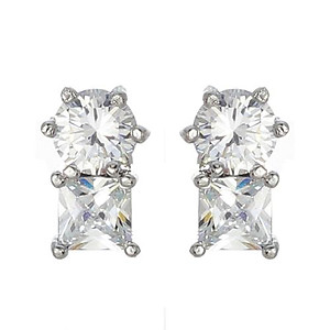 EA687: Classic CZ Earrings