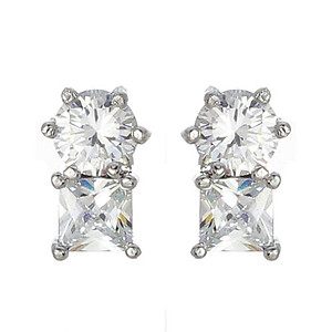 EA687: Classic CZ Earrings