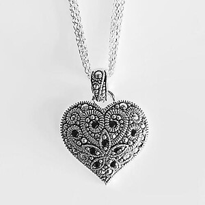 SNT400: Elegant Crystal Heart Set