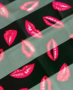 SS12: Lip Scarf