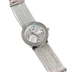 WA166: Elegant Silver Caviar Style Watch