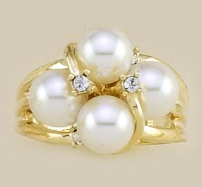 RA06: Pearl & CZ Ring