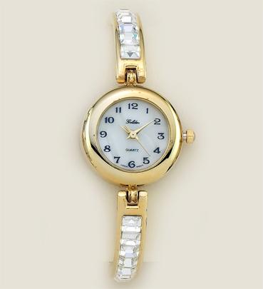 WA42G: Austrian Crystal Watch