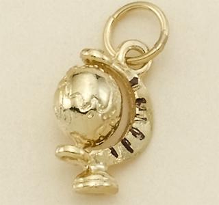 CH75GR: Gold Globe Charm