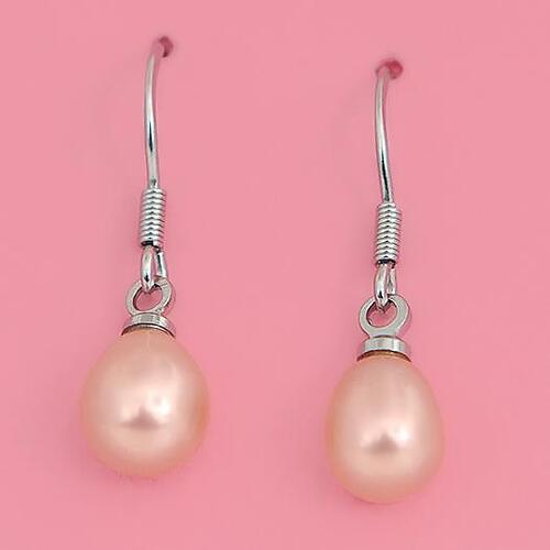 EA653: Elegant Freshwater Pearl Earrings