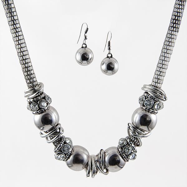 SNT248: Stylish Silver Necklace and Earring Set