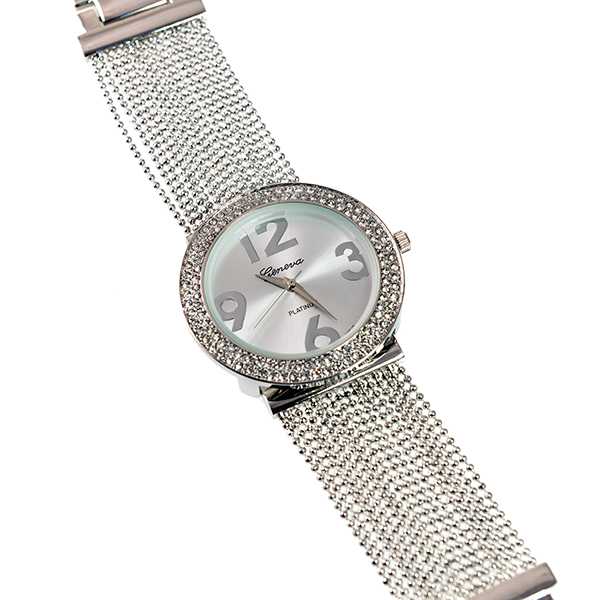 WA166: Elegant Silver Caviar Style Watch